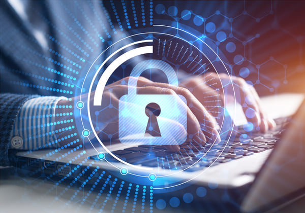 Cyberbezpieczeństwo – jak bezpiecznie korzystać z sieci?